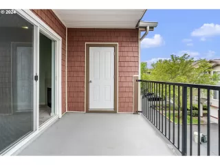 Photo #2: 24269344 Listing