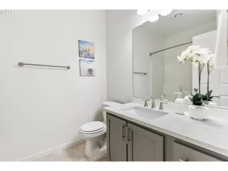 Photo #3: 24269344 Listing