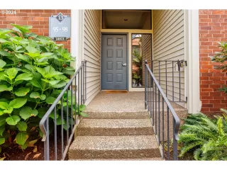 Photo #1: 24270932 Listing