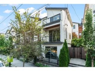 Photo #1: 24273568 Listing