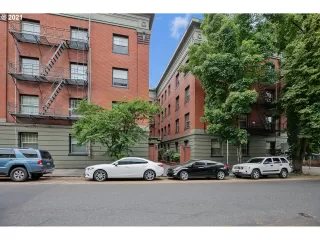 Photo #1: 24274763 Listing 