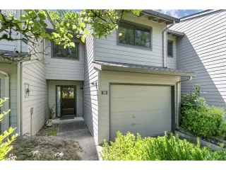 Photo #3: 24276657 Listing