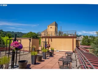 Photo #1: 24276830 Listing