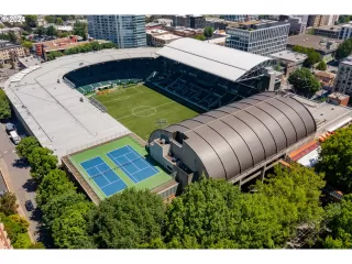 Photo #6: 24276830 Listing