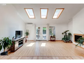 Photo #4: 24277862 Listing 