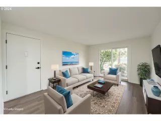 Photo #6: 24278282 Listing