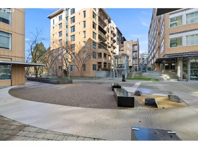 MLS: 24278413 Condo For Sale