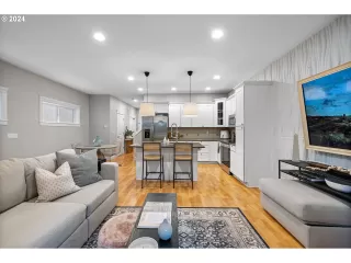 Photo #3: 24279322 Listing 