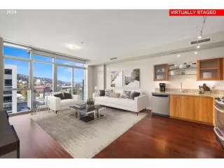 Photo #5: 24279378 Listing 