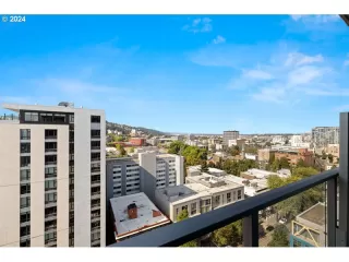 Photo #6: 24279378 Listing 