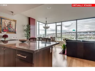 Photo #4: 24279590 Listing