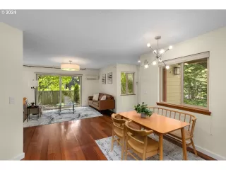 Photo #1: 24280636 Listing 