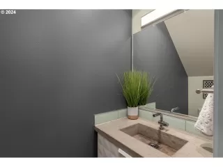 Photo #6: 24280636 Listing 