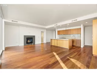 Photo #2: 24281057 Listing 