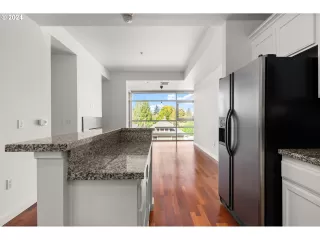 Photo #2: 24281500 Listing