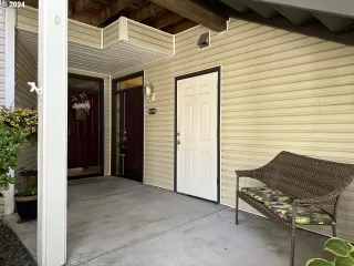 Photo #6: 24281948 Listing