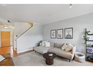 Photo #2: 24282631 Listing