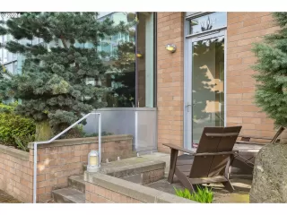 Photo #1: 24283764 Listing