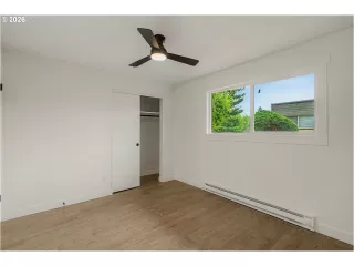 Photo #6: 242838146 Listing 