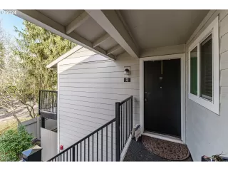 Photo #2: 24283906 Listing