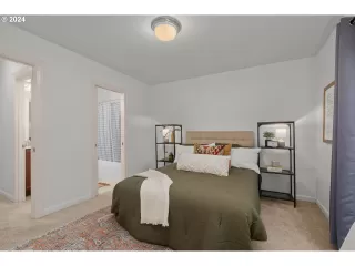 Photo #5: 24283976 Listing