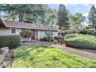 Photo #1: 24284107 Listing