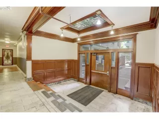 Photo #3: 24284861 Listing 