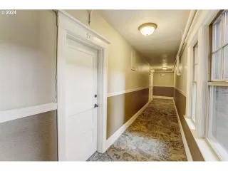 Photo #4: 24284861 Listing 