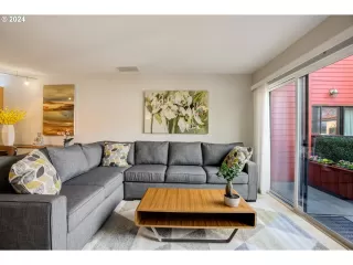 Photo #2: 24286306 Listing