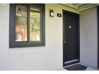 Photo #2: 24286479 Listing