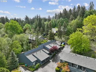 Photo #2: 24286944 Listing 