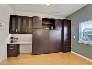 Photo #6: 24287319 Listing