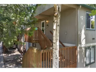 Photo #1: 24287408 Listing