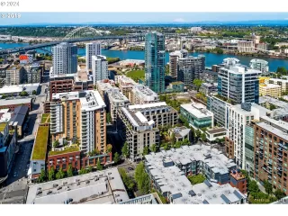 Photo #6: 24288531 Listing