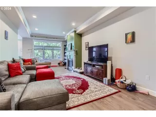 Photo #1: 24289529 Listing