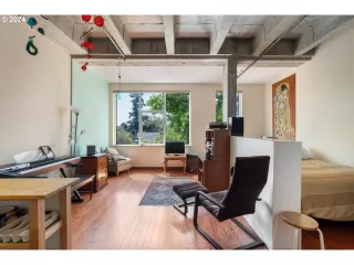 Photo #5: 24290774 Listing 