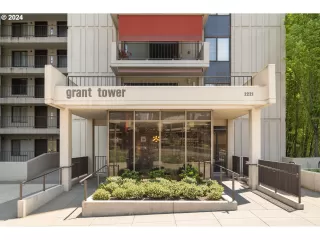 Photo #1: 24291865 Listing