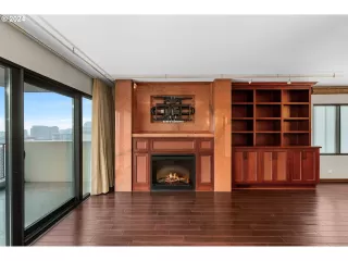 Photo #6: 24291865 Listing