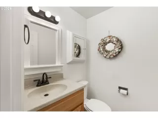 Photo #4: 24293286 Listing