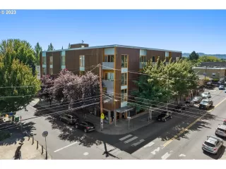 Photo #2: 24295555 Listing 