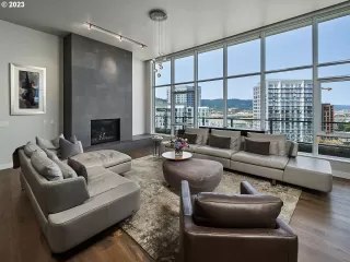 Photo #2: 24296170 Listing