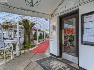 Photo #2: 24296933 Listing