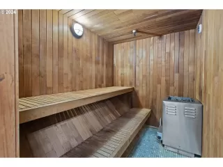 Photo #6: 24297291 Listing