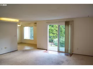 Photo #3: 24298503 Listing