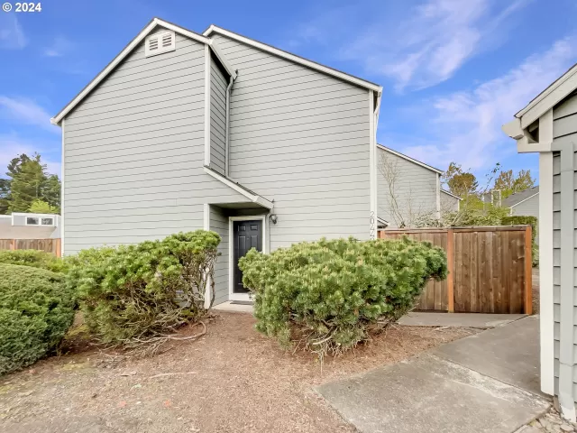 MLS: 24298714 Condo For Sale