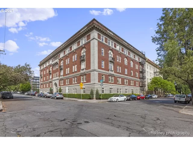 MLS: 24299512 Condo For Sale