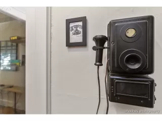 Photo #4: 24299512 Listing