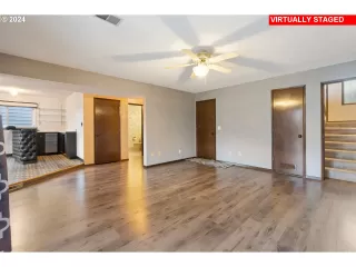 Photo #2: 24301141 Listing