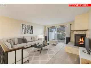 Photo #4: 24301141 Listing