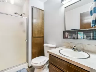 Photo #6: 24301141 Listing